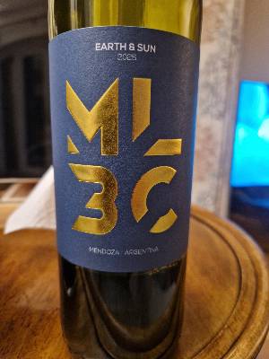 Earth & Sun ML3C front label